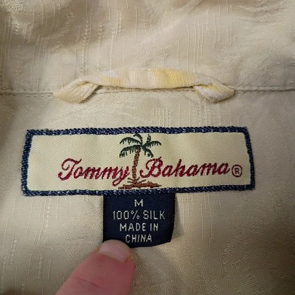 Tommy Bahama Shirt Mens Medium Beige Silk Floral Pocket Camp Relax Casual Resort - Picture 3 of 9